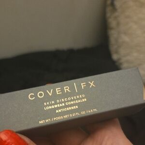 COVER FX Longwear Concealer - Gray and Gold